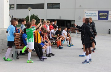 Our under 12's flew to Valencia, Spain to train and play against local Spanish teams. The enjoyed the food, culture, stadium tours and much more.’