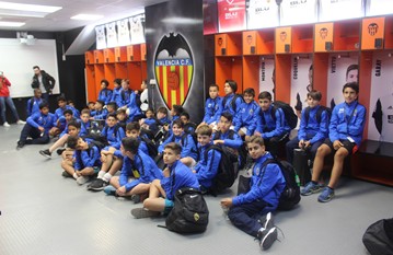 Valencia Tour 2018

26th March - 1st April we took 2 squads of players on a Valencia Tour to compete against some top Spanish teams, as well as exploring the city and visiting some great stadiums in Spain.